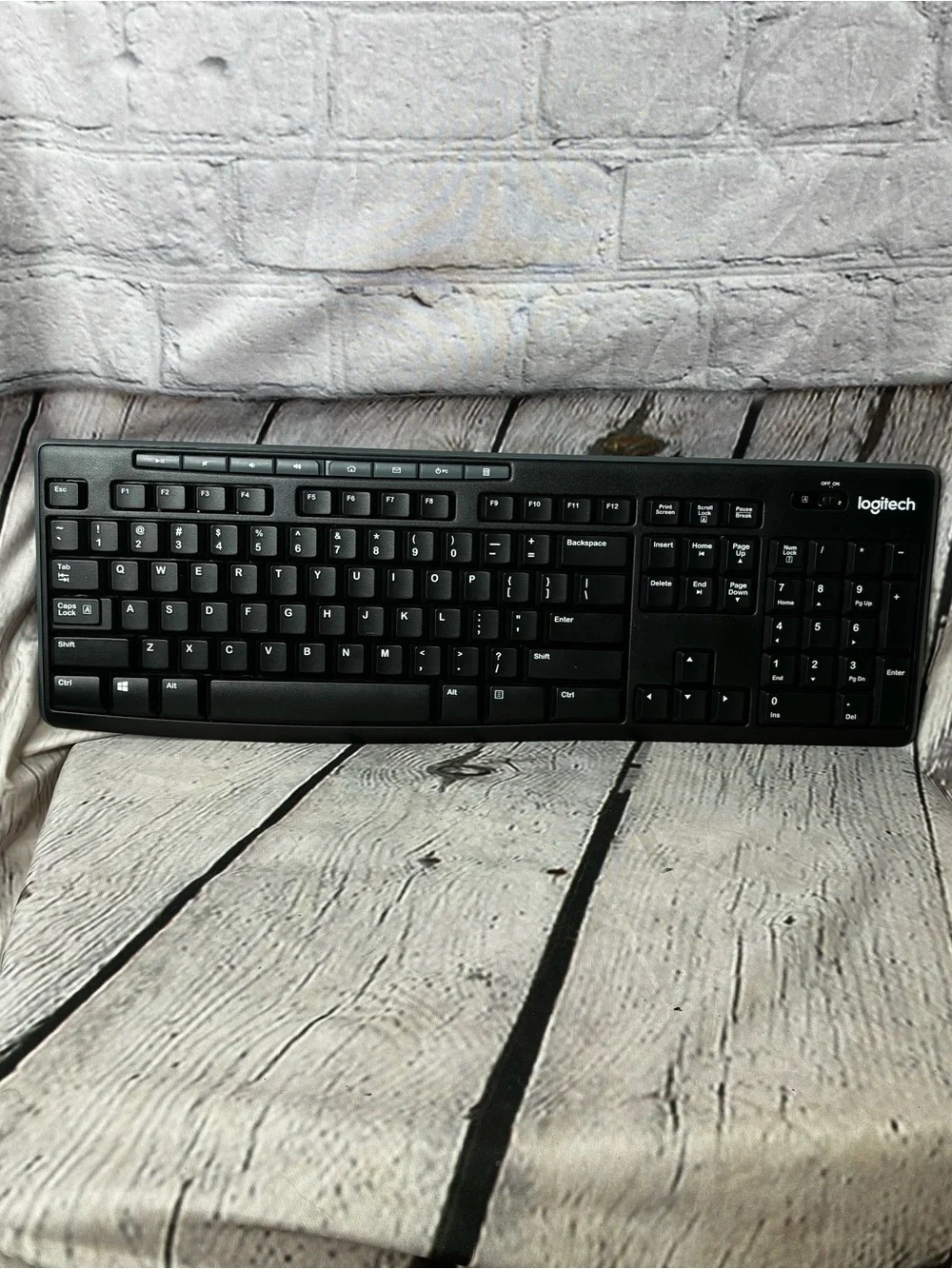 Logitech K270 Wireless Computer Keyboard Black EUC Work Office Accessories